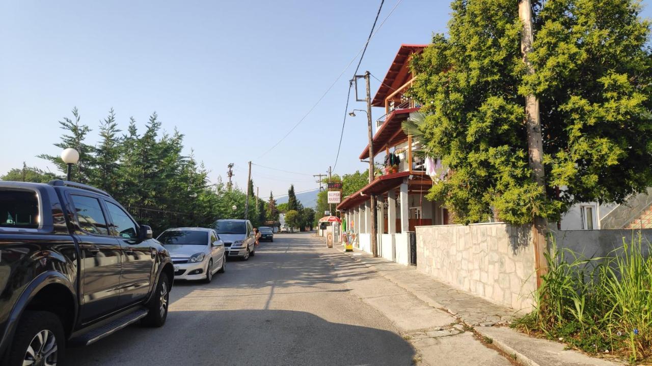 פלאקה ליטוחורו Camping Mitikas And Bungalows מראה חיצוני תמונה